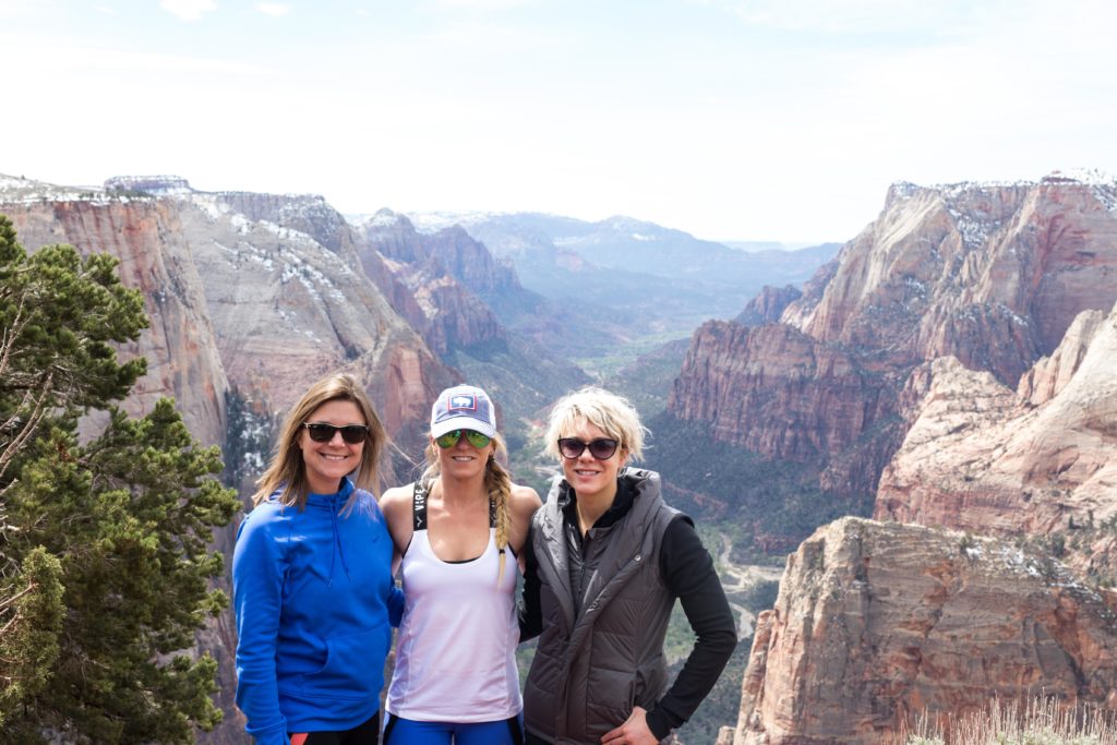 Observation Point Hike 